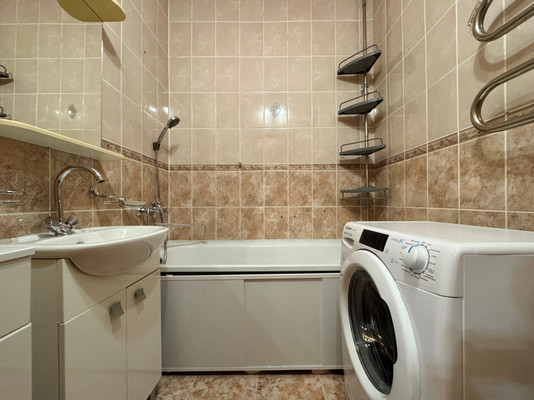 Продам однокомнатную (1-комн.) квартиру, Арсенальная ул, 2, Новое Девяткино д