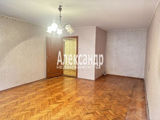 Продам трехкомнатную (3-комн.) квартиру, Бринько пер, 4, Санкт-Петербург г