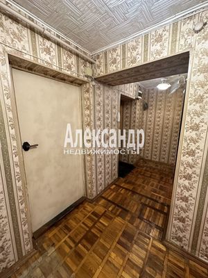 Продам трехкомнатную (3-комн.) квартиру, Бринько пер, 4, Санкт-Петербург г