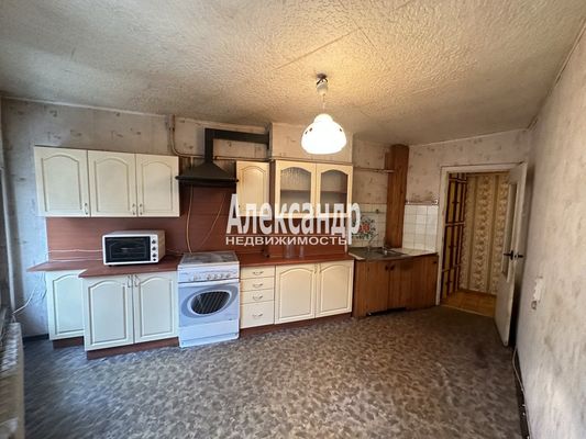 Продам трехкомнатную (3-комн.) квартиру, Бринько пер, 4, Санкт-Петербург г