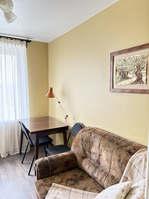 Продам трехкомнатную (3-комн.) квартиру, Славы пр-кт, 12Ак1, Санкт-Петербург г