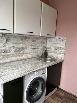 Продам трехкомнатную (3-комн.) квартиру, Славы пр-кт, 12Ак1, Санкт-Петербург г