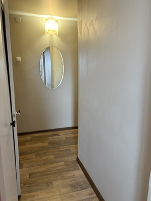 Продам трехкомнатную (3-комн.) квартиру, Славы пр-кт, 12Ак1, Санкт-Петербург г