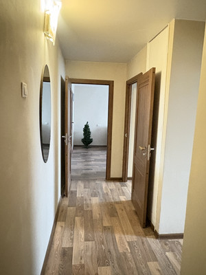 Продам трехкомнатную (3-комн.) квартиру, Славы пр-кт, 12Ак1, Санкт-Петербург г