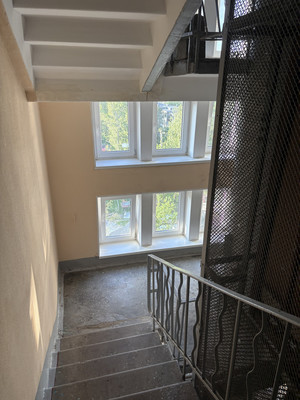 Продам трехкомнатную (3-комн.) квартиру, Славы пр-кт, 12Ак1, Санкт-Петербург г