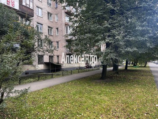 Продам двухкомнатную (2-комн.) квартиру, Белы Куна ул, 19к1, Санкт-Петербург г