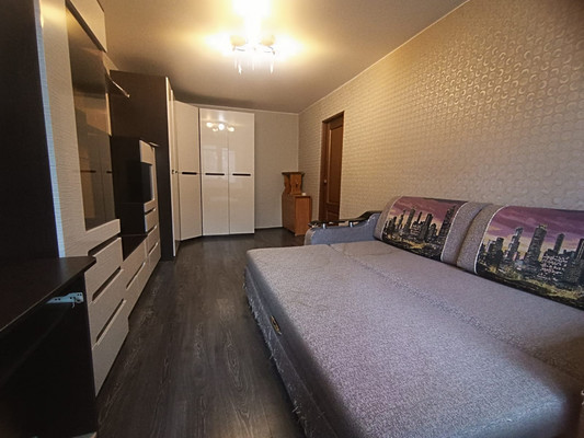 Продам двухкомнатную (2-комн.) квартиру, Виндавский пр-кт, 42, Голицыно г