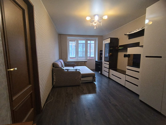 Продам двухкомнатную (2-комн.) квартиру, Виндавский пр-кт, 42, Голицыно г