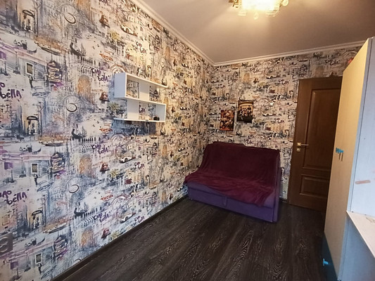 Продам двухкомнатную (2-комн.) квартиру, Виндавский пр-кт, 42, Голицыно г