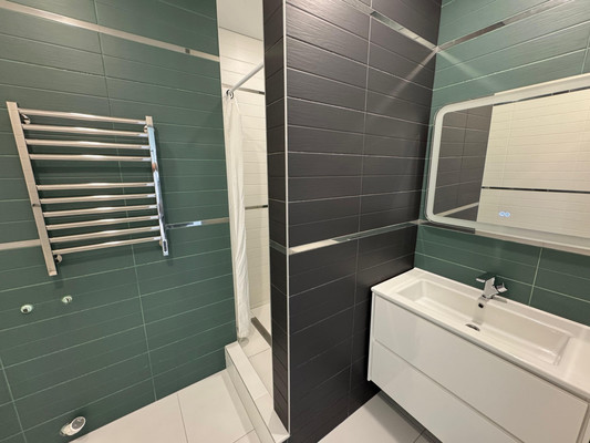 Продам трехкомнатную (3-комн.) квартиру, Еременко ул, 114, Ростов-на-Дону г