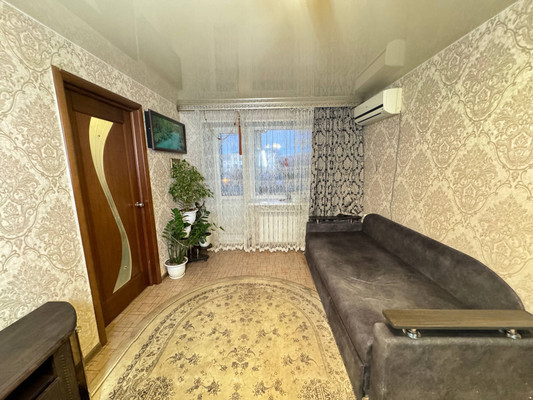 Продам двухкомнатную (2-комн.) квартиру, Мира пр-кт, 13к2, Комсомольск-на-Амуре г