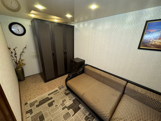 Продам двухкомнатную (2-комн.) квартиру, Мира пр-кт, 13к2, Комсомольск-на-Амуре г