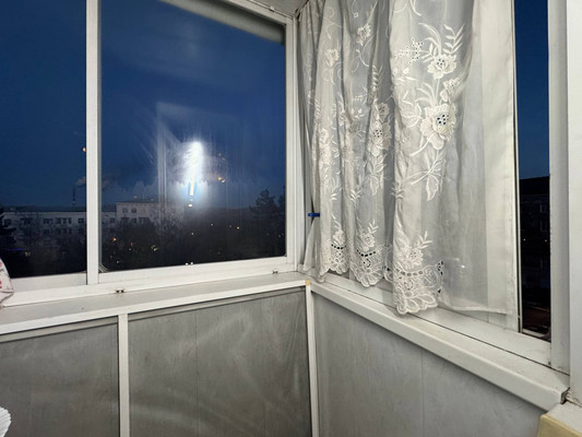 Продам двухкомнатную (2-комн.) квартиру, Мира пр-кт, 13к2, Комсомольск-на-Амуре г