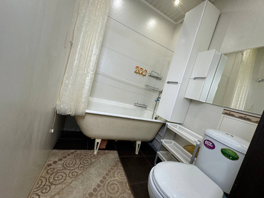 Продам двухкомнатную (2-комн.) квартиру, Мира пр-кт, 13к2, Комсомольск-на-Амуре г