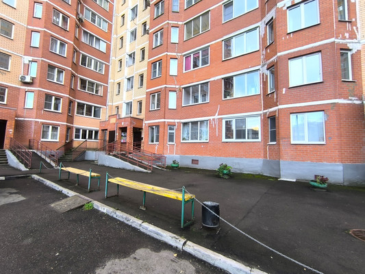 Продам двухкомнатную (2-комн.) квартиру, Пионерская ул, 15к2, Бородино д