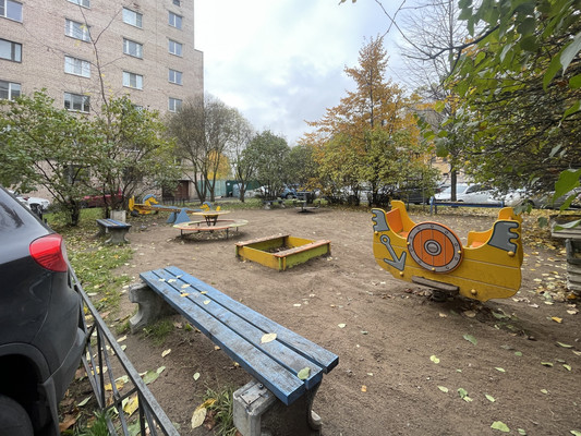 Продам однокомнатную (1-комн.) квартиру, Стахановцев ул, 5а, Санкт-Петербург г