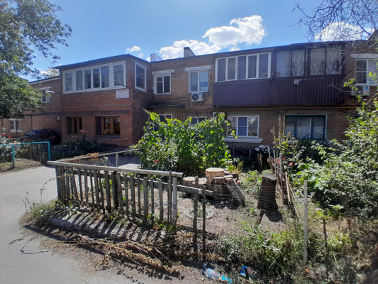 Продам двухкомнатную (2-комн.) квартиру, Городской пер, 11, Батайск г