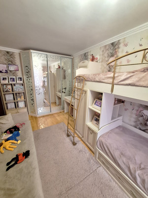 Продам трехкомнатную (3-комн.) квартиру, Волжская наб, 10, Нижний Новгород г