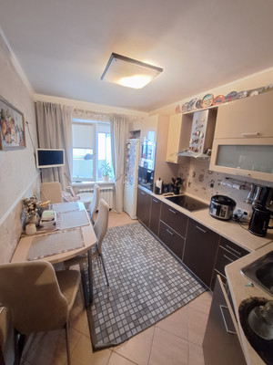 Продам трехкомнатную (3-комн.) квартиру, Волжская наб, 10, Нижний Новгород г