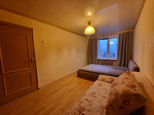 Продам трехкомнатную (3-комн.) квартиру, М.Горького ул, 7, Медвежьегорск г