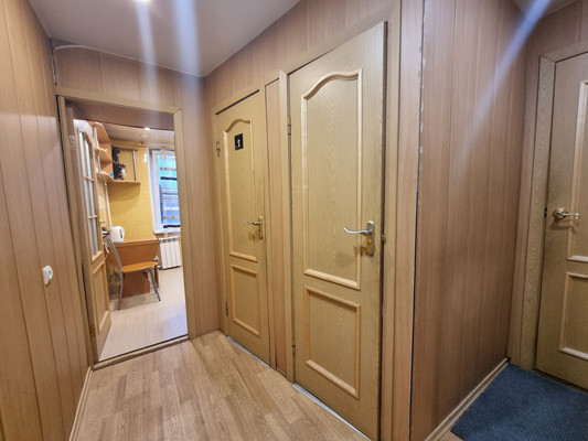 Продам трехкомнатную (3-комн.) квартиру, М.Горького ул, 7, Медвежьегорск г