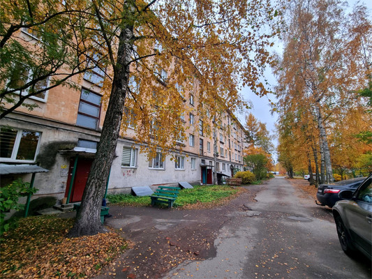 Продам трехкомнатную (3-комн.) квартиру, М.Горького ул, 7, Медвежьегорск г