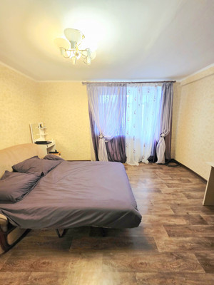 Продам однокомнатную (1-комн.) квартиру, Грэсовская ул, 2, Грэсовский пгт