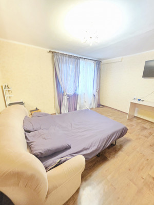 Продам однокомнатную (1-комн.) квартиру, Грэсовская ул, 2, Грэсовский пгт