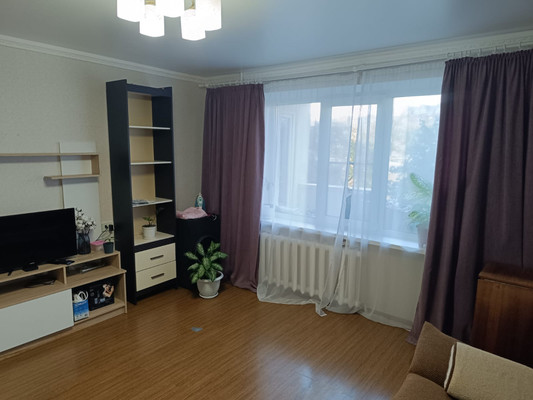 Продам трехкомнатную (3-комн.) квартиру, Малоземельская ул, 21, Новороссийск г