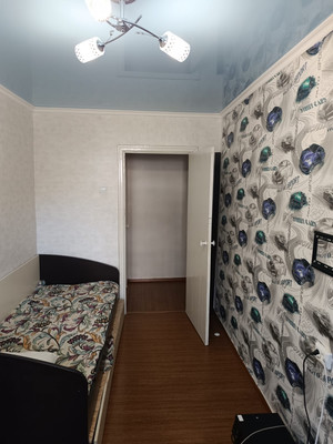 Продам трехкомнатную (3-комн.) квартиру, Малоземельская ул, 21, Новороссийск г