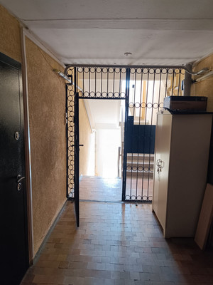 Продам трехкомнатную (3-комн.) квартиру, Малоземельская ул, 21, Новороссийск г