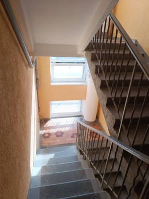 Продам трехкомнатную (3-комн.) квартиру, Малоземельская ул, 21, Новороссийск г