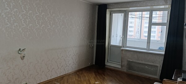 Продам трехкомнатную (3-комн.) квартиру, Нахимовский пр-кт, 33/2, Москва г