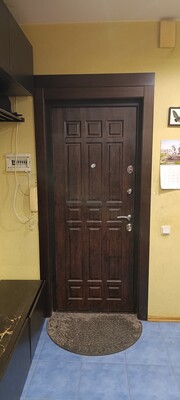 Продам трехкомнатную (3-комн.) квартиру, Нахимовский пр-кт, 33/2, Москва г