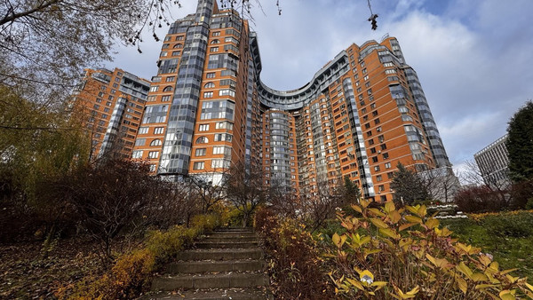 Продам двухкомнатную (2-комн.) квартиру, Вернадского пр-кт, 92, Москва г