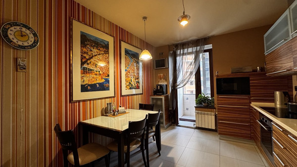 Продам двухкомнатную (2-комн.) квартиру, Вернадского пр-кт, 92, Москва г