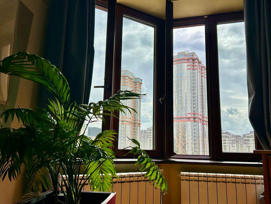 Продам двухкомнатную (2-комн.) квартиру, Вернадского пр-кт, 92, Москва г