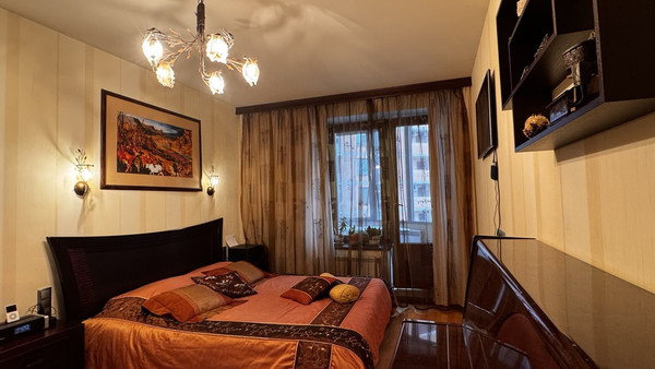 Продам двухкомнатную (2-комн.) квартиру, Вернадского пр-кт, 92, Москва г