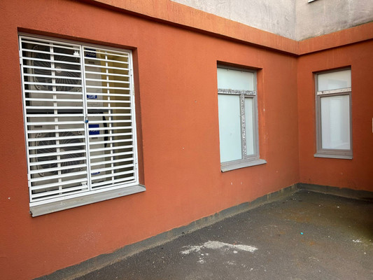 Продам торговое помещение 139 м2, Тихоокеанская ул, 1к2, Парголово п