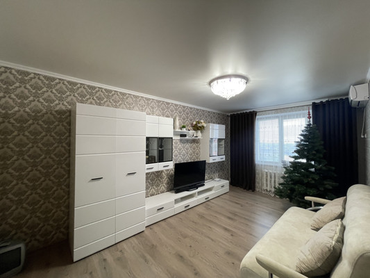 Продам многокомнатную квартиру, Балаклавская ул, 77, Симферополь г