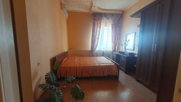 Сдам трехкомнатную (3-комн.) квартиру, Газетный пер, 100, Ростов-на-Дону г