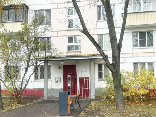 Продам однокомнатную (1-комн.) квартиру, Хлобыстова ул, 20к3, Москва г