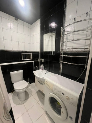 Продам двухкомнатную (2-комн.) квартиру, Крымская (Центральный р-н) ул, 65Б, Сочи г