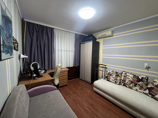 Продам многокомнатную квартиру, Марка Донского ул, 24, Симферополь г