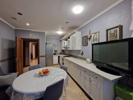 Продам трехкомнатную (3-комн.) квартиру, Спортивная ул, 17, Кокошкино дп