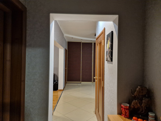 Продам трехкомнатную (3-комн.) квартиру, Спортивная ул, 17, Кокошкино дп