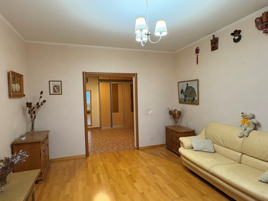 Продам трехкомнатную (3-комн.) квартиру, Дергаевская ул, 30, Раменское г