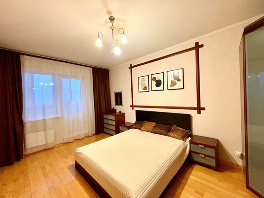 Продам трехкомнатную (3-комн.) квартиру, Дергаевская ул, 30, Раменское г