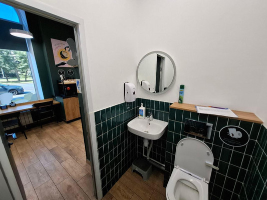 Сдам торговое помещение 45 м2, Энгельса пр-кт, 21, Санкт-Петербург г