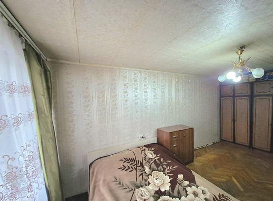 Продам однокомнатную (1-комн.) квартиру, Калинина ул, 2, Королев г